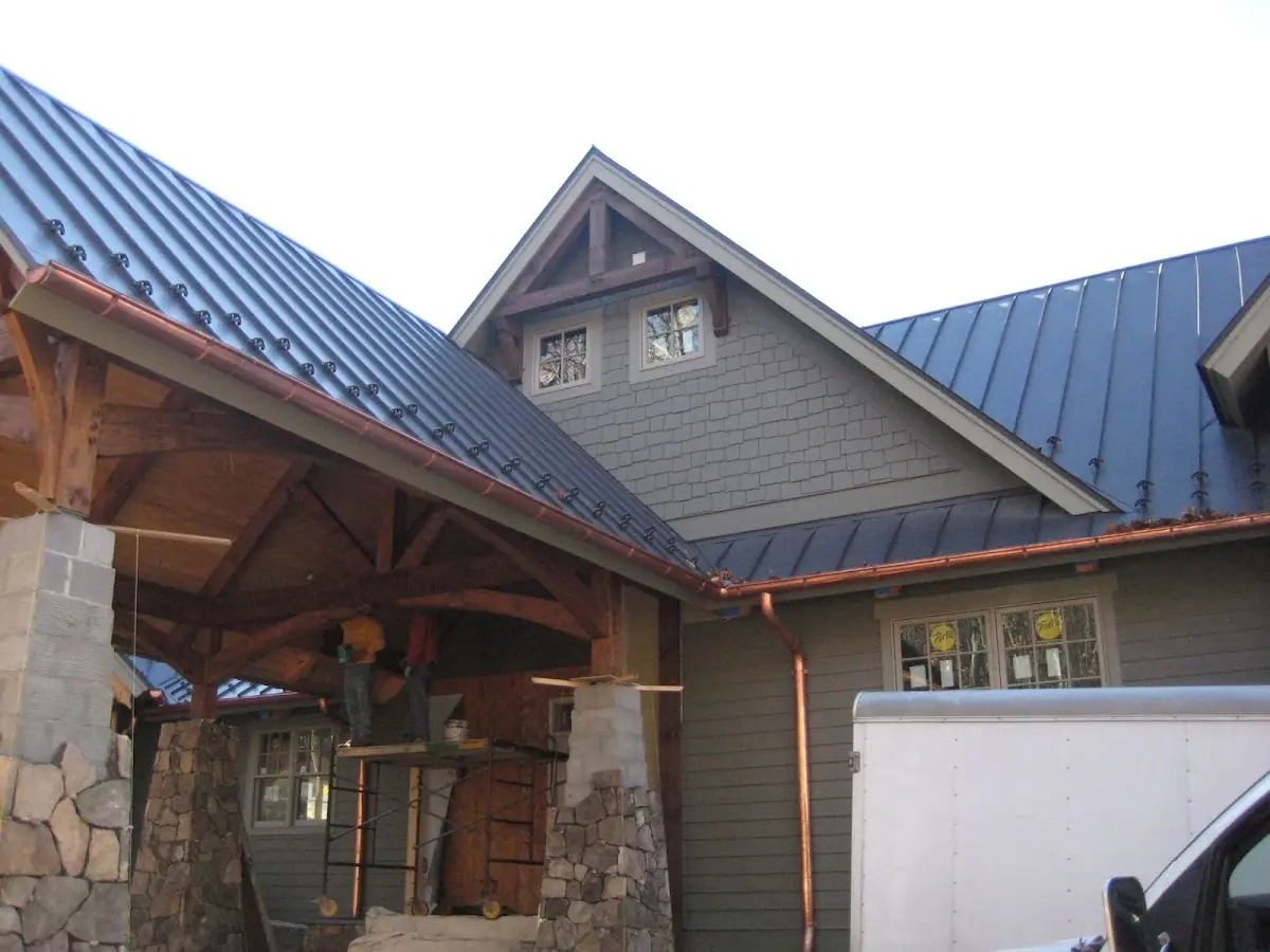 Craftsman Roofing team delivering quality roofing work in Elkdale